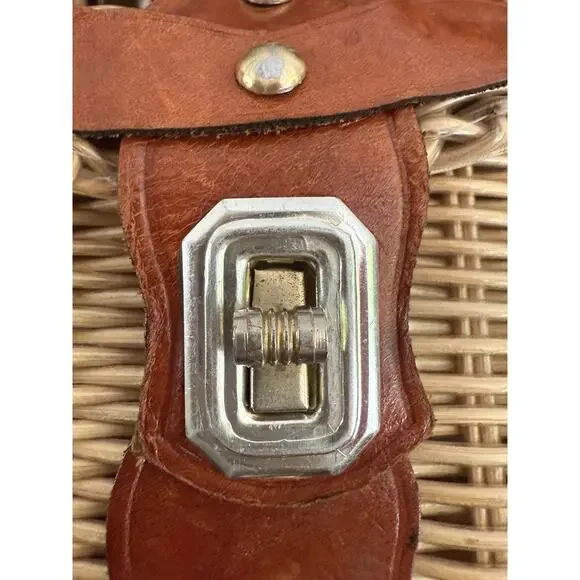 Vintage Wicker Purse Mini Summer Leather Strap Flip Top Twist Lock - Picture 16 of 16